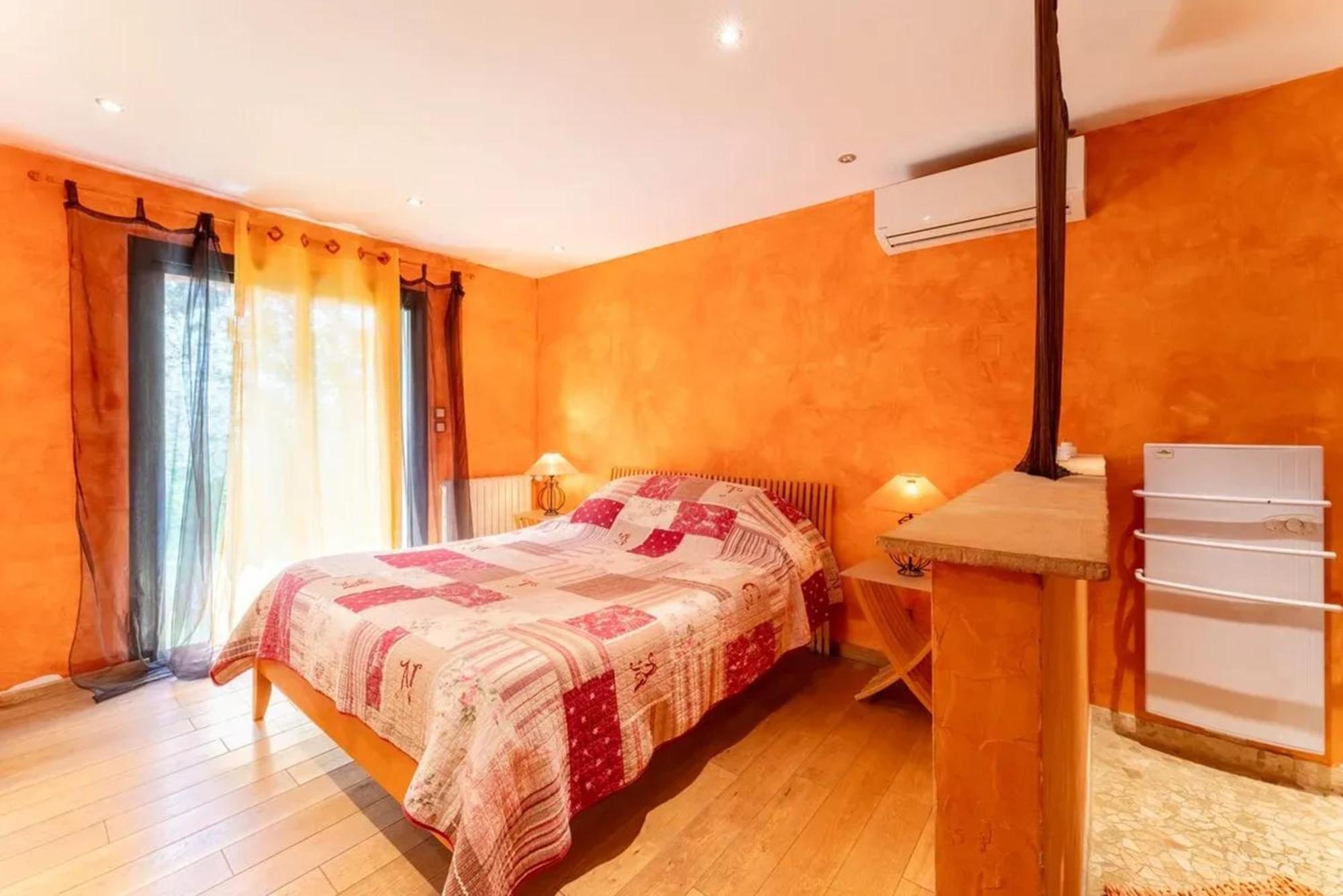 Villa Spacieuse A Vezenobres Avec Piscine Privee 外观 照片