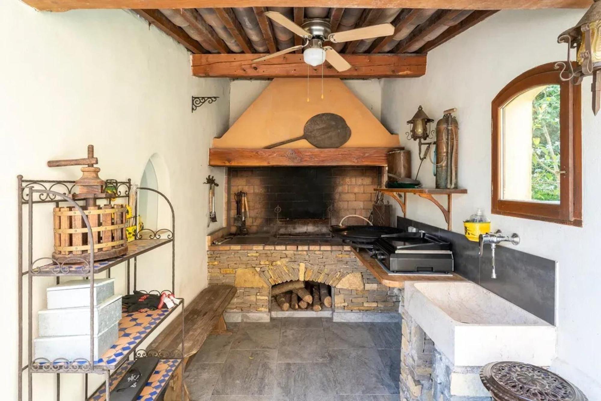 Villa Spacieuse A Vezenobres Avec Piscine Privee 外观 照片